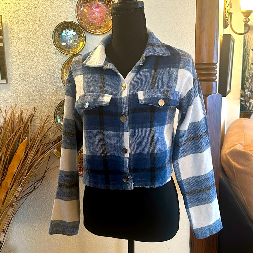 Flannel crop jacket